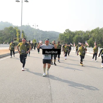 Runner Photo 6932836