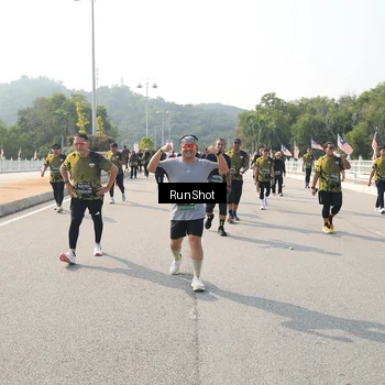Runner Photo 6932840
