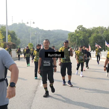 Runner Photo 6932850