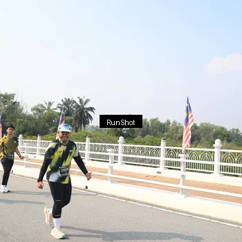 Runner Photo 6932858