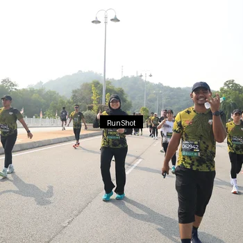 Runner Photo 6932867