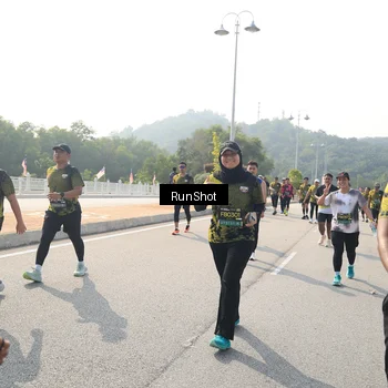 Runner Photo 6932868