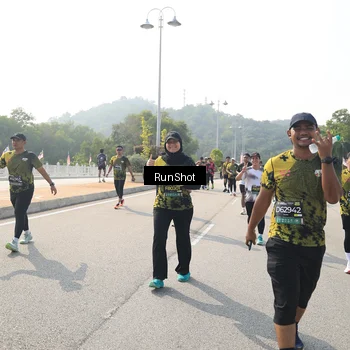 Runner Photo 6932869