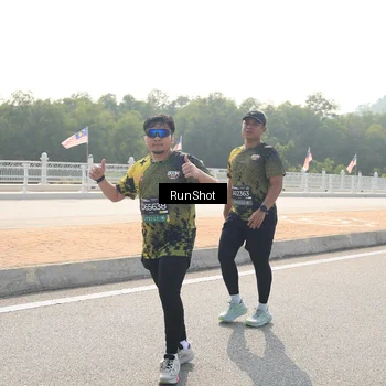 Runner Photo 6932876