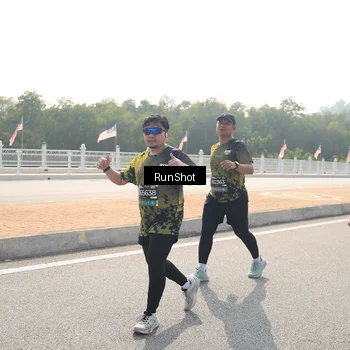Runner Photo 6932878