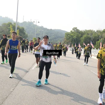 Runner Photo 6932880