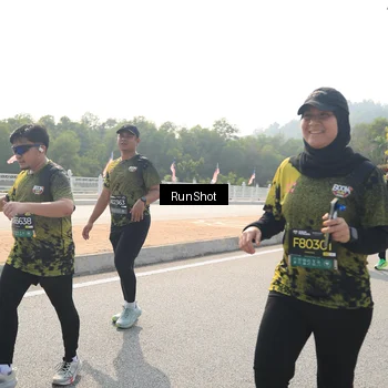 Runner Photo 6932883