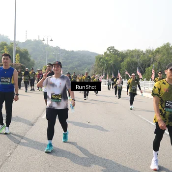 Runner Photo 6932884