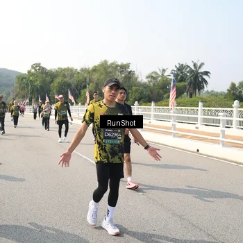 Runner Photo 6932886