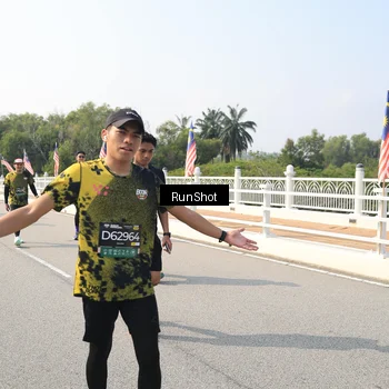 Runner Photo 6932890
