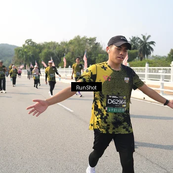 Runner Photo 6932893