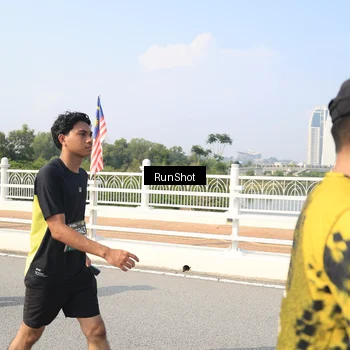 Runner Photo 6932901