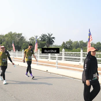 Runner Photo 6932910