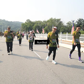 Runner Photo 6932915