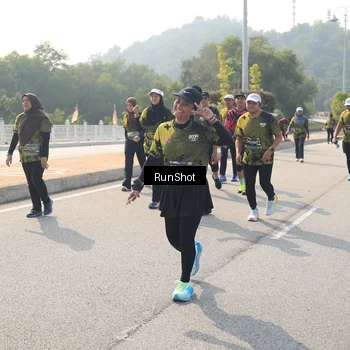 Runner Photo 6932921