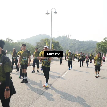 Runner Photo 6932935