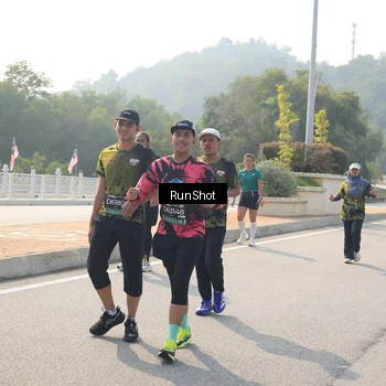Runner Photo 6932949