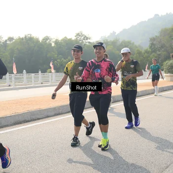 Runner Photo 6932952