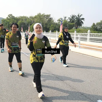 Runner Photo 6932957