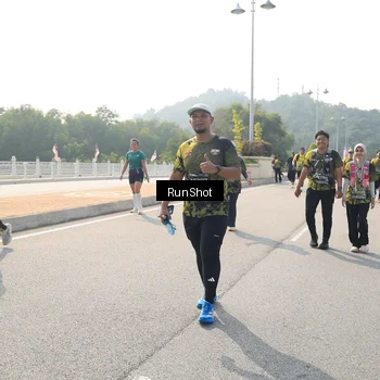 Runner Photo 6932971