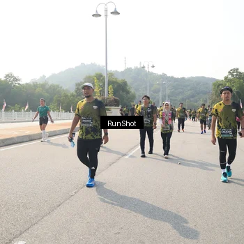 Runner Photo 6932975