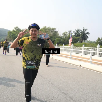 Runner Photo 6932977