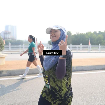 Runner Photo 6932996