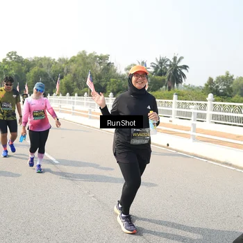 Runner Photo 6933014