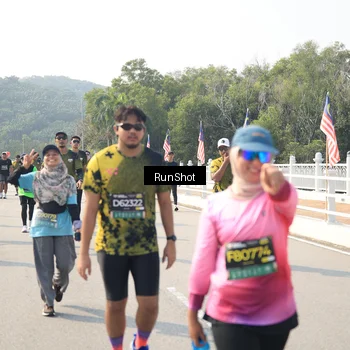 Runner Photo 6933022