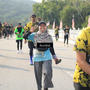 Runner Photo 6933027