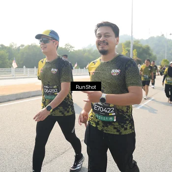 Runner Photo 6933032