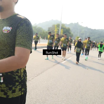 Runner Photo 6933039