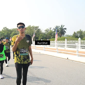 Runner Photo 6933065