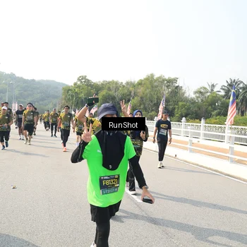 Runner Photo 6933077