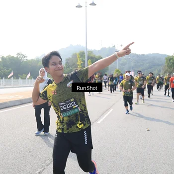 Runner Photo 6933082