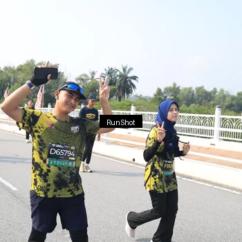 Runner Photo 6933084