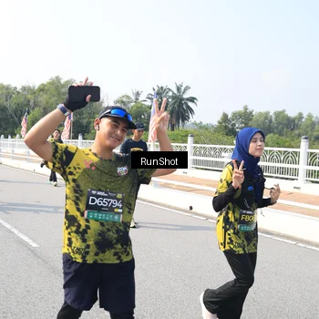Runner Photo 6933085