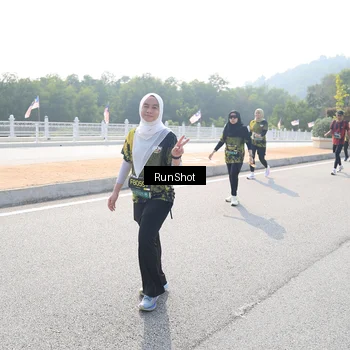 Runner Photo 6933091