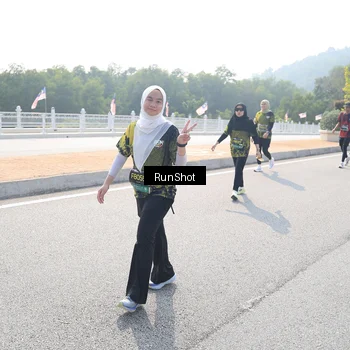 Runner Photo 6933092