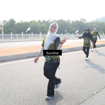 Runner Photo 6933095