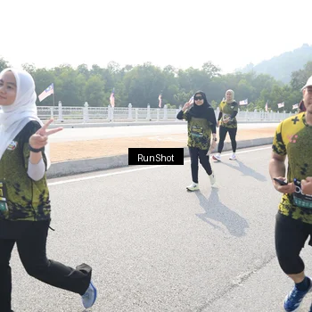 Runner Photo 6933098