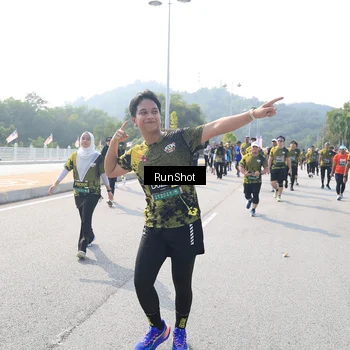 Runner Photo 6933101