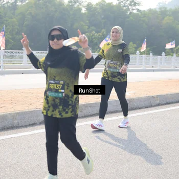 Runner Photo 6933106