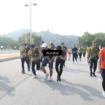Runner Photo 6933126