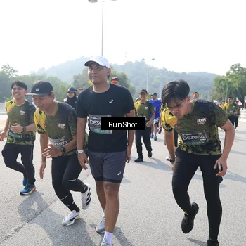Runner Photo 6933138