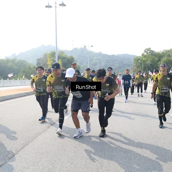 Runner Photo 6933141