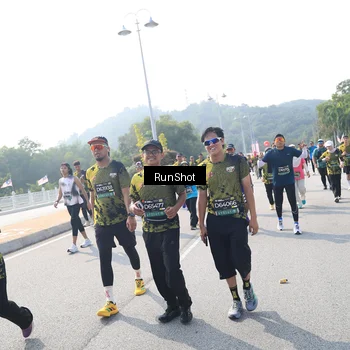 Runner Photo 6933153