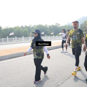 Runner Photo 6933156