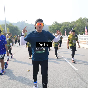 Runner Photo 6933173