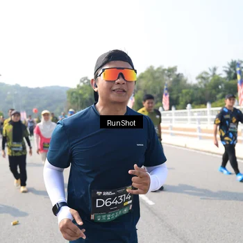 Runner Photo 6933176
